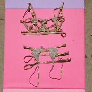 SHEIN Tan Lace Strappy Bra Set